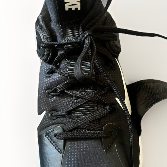 Nike React HyperSet Black sneakers in size 8 - Picture 3 of 10